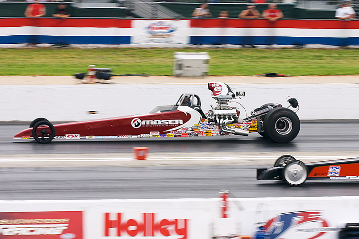 IMAGE: http://dsnyder.ws-e.com/photos/potn/drag_racing_0025.jpg